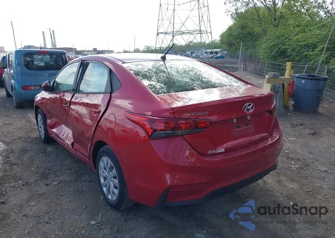 2021 Hyundai Accent Se z USA, uszkodzony, nr VIN 3KPC24A62ME142333